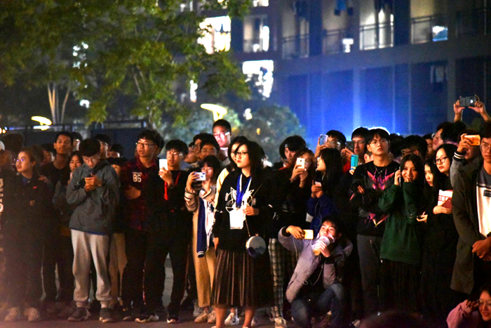图片4_副本700.png 图片4_副本700.png