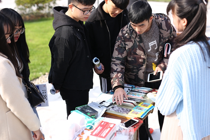 IMG_5939_副本700.jpg IMG_5939_副本700.jpg