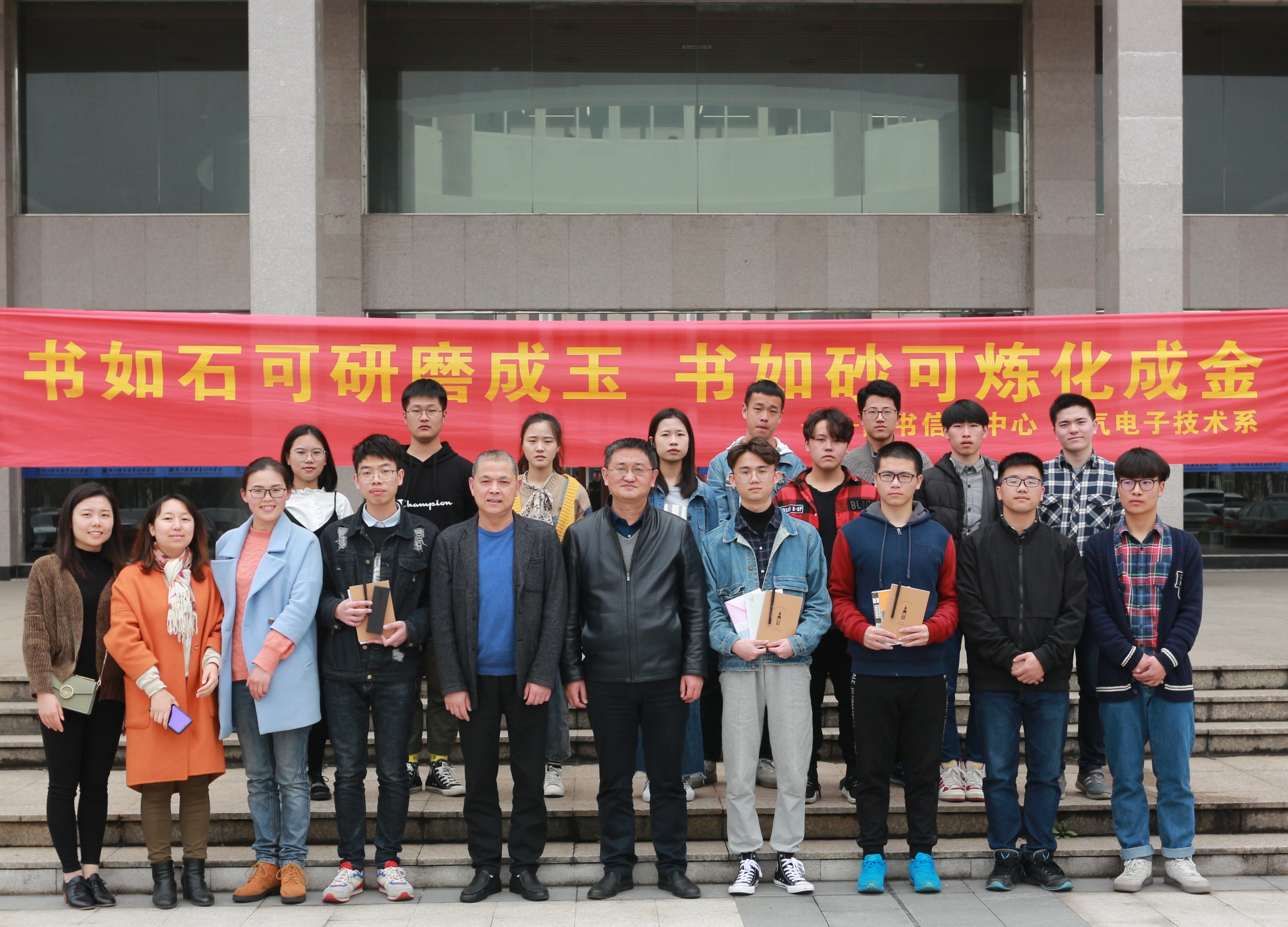 裁剪1.jpg 裁剪1.jpg