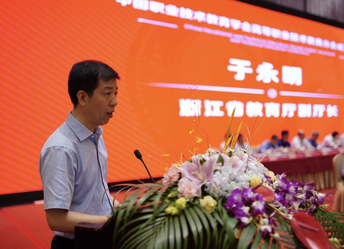 于永明.jpg 于永明.jpg