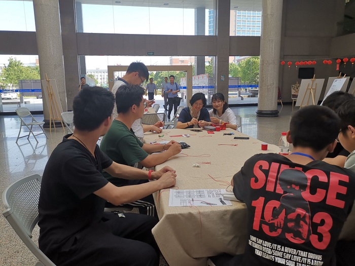 邵书记.jpg 邵书记.jpg