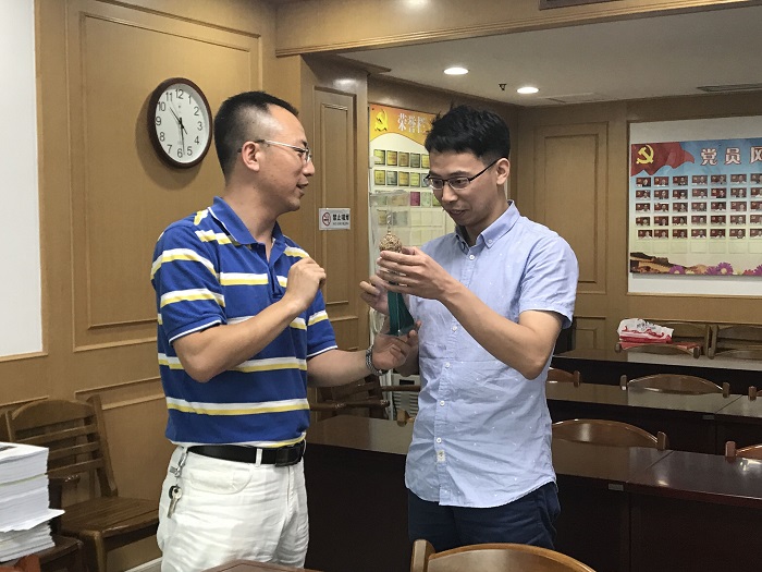正文.jpg 正文.jpg