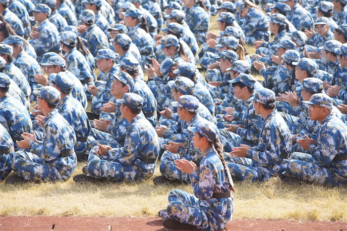 学生.jpg 学生.jpg