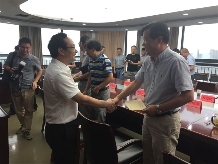 QQ图片20170908174104.jpg QQ图片20170908174104.jpg