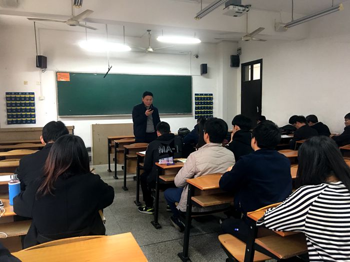 正文700-1.jpg 正文700-1.jpg