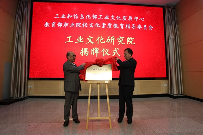 微信图片_20181108090614.jpg 微信图片_20181108090614.jpg
