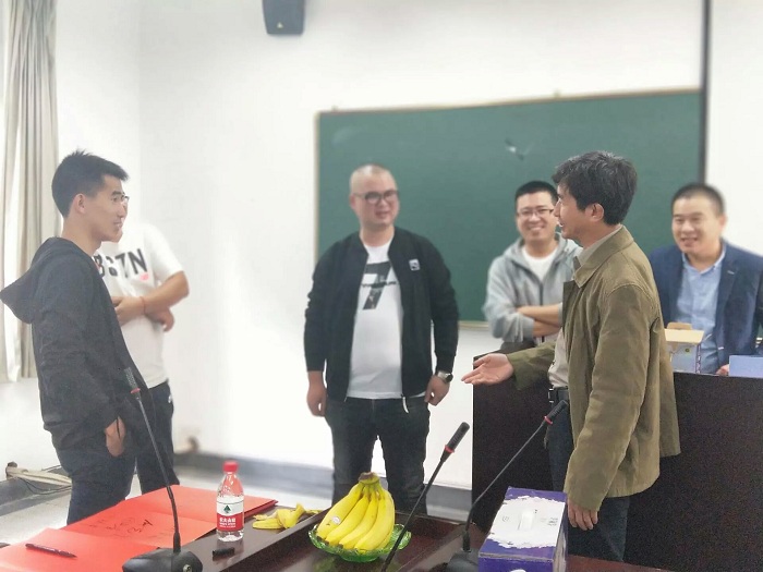 欢聚一堂共叙情谊8.jpg 欢聚一堂共叙情谊8.jpg